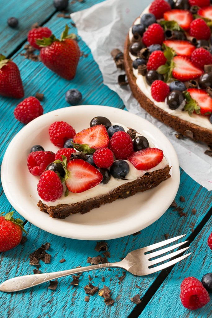 Brownie Berry Dessert Pizza Dinner at the Zoo