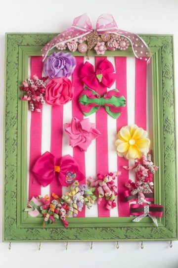 DIY Hair Bow Holder - Make a hair bow holder for less than $20 in custom colors to match your daughter's bedroom. It's a great baby shower gift too!