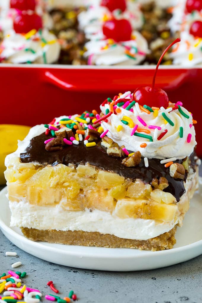 Banana Split Cake - Dinner at the Zoo