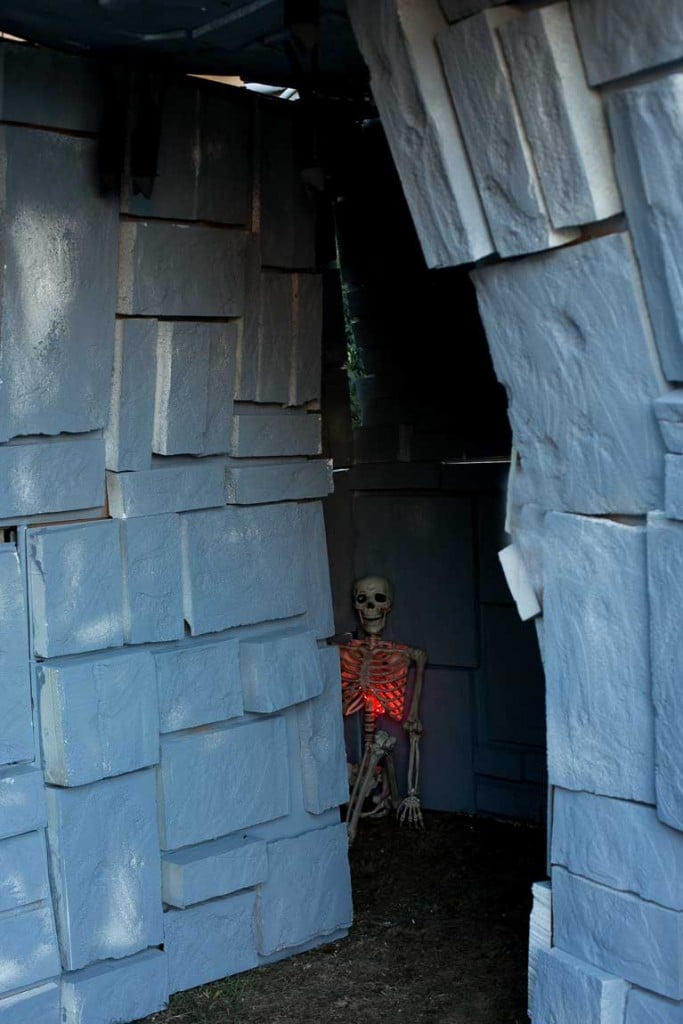 The most epic handmade Halloween display, hundreds of people come to see it every year!