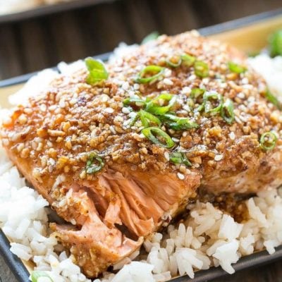 This recipe for almond crusted salmon with honey garlic sauce is a healthy and quick 7 ingredient meal that's full of flavor.