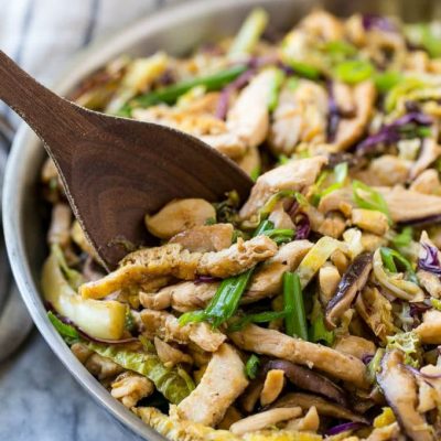 This recipe for moo shu chicken is a quick and easy dinner option that tastes so much better than take out! NewComfortFood AD