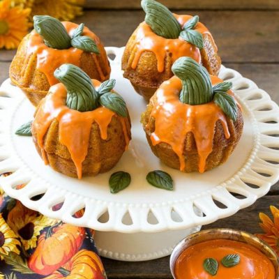 Miniature pumpkin spice cakes are the perfect show stopping dessert for your holiday celebration!