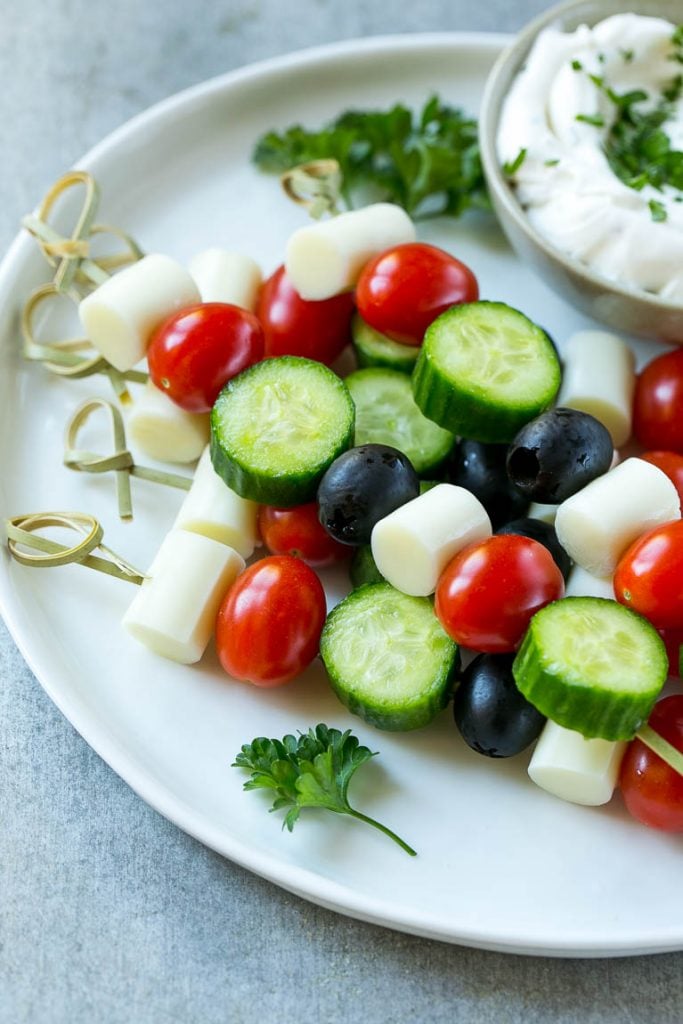 These string cheese kid kabobs are a great way to get your little ones to eat veggies! #ad