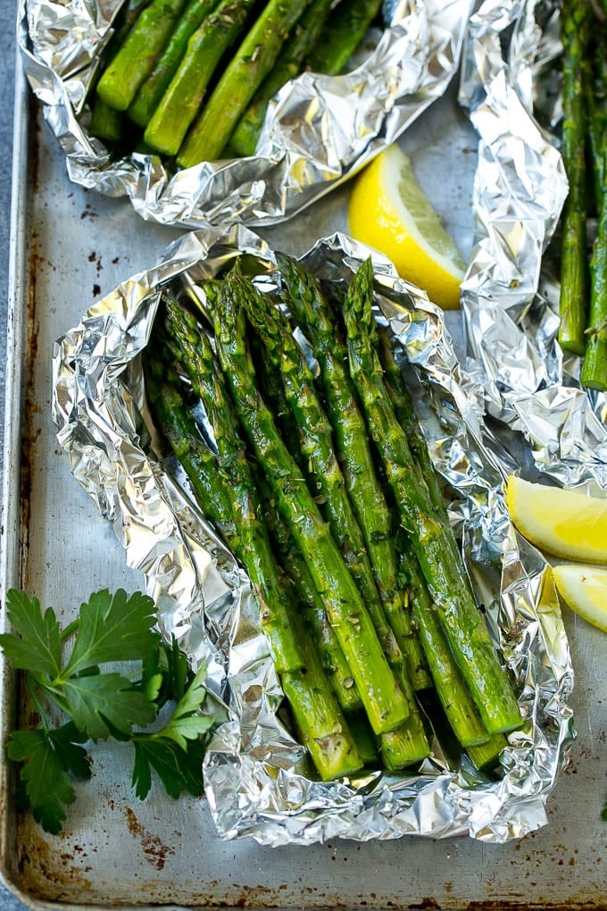 [Image: grilled-asparagus-in-foil-1.jpg]