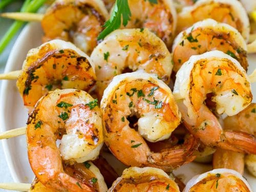 https://www.dinneratthezoo.com/wp-content/uploads/2018/05/grilled-shrimp-skewers-3-500x375.jpg