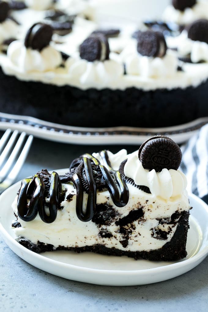 Oreo Cheesecake (No Bake) - Dinner at the Zoo