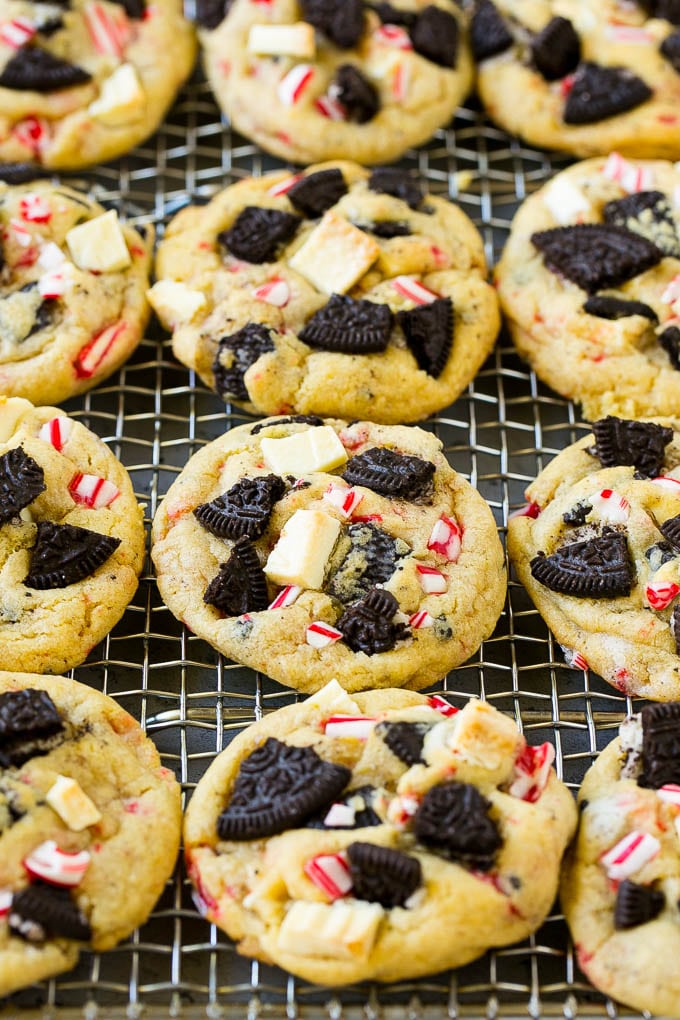 Oreo peppermint cookies on a cooling rack.