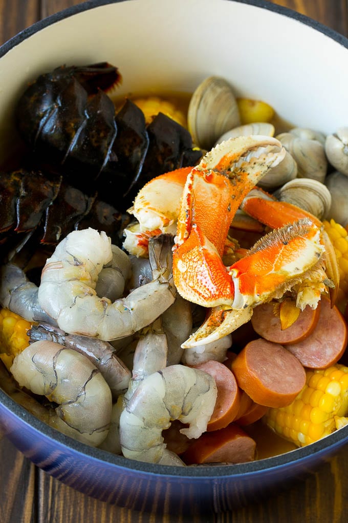 Labor Day Seafood Boil / The Ultimate Seafood Boil I Heart Recipes : It ...