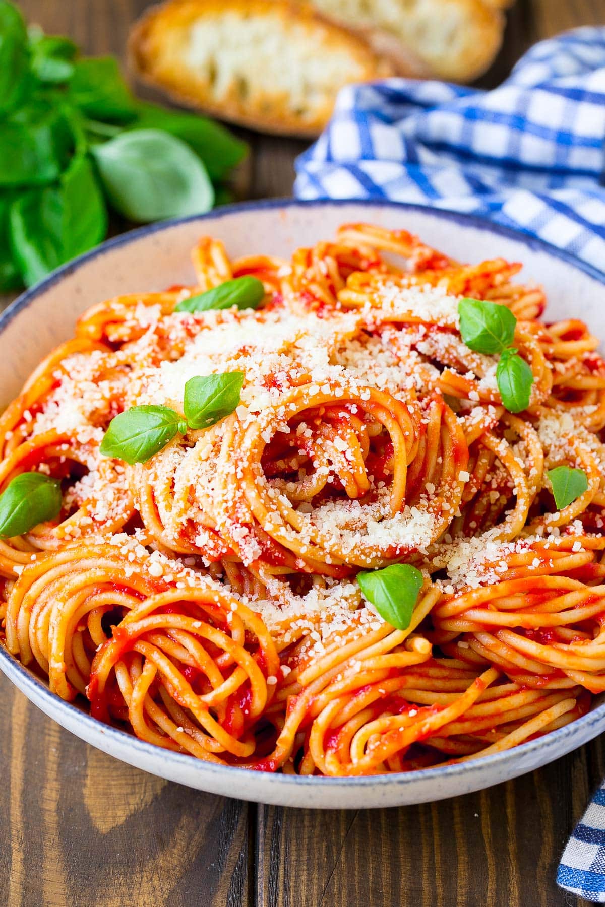 Spaghetti Pomodoro (Tomato Basil Pasta) - The Plant Based School