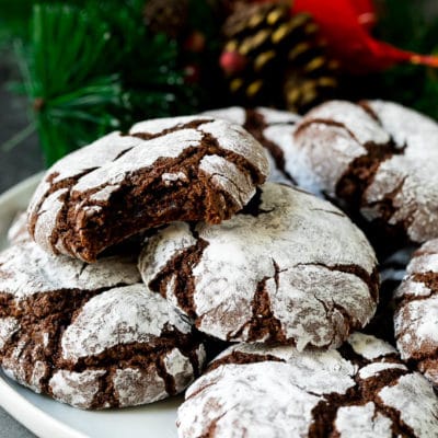 A plate of chocolate crinkle cookies.