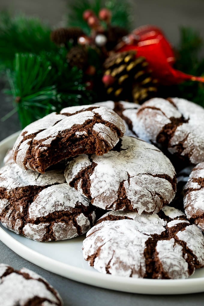 A plate of chocolate crinkle cookies.