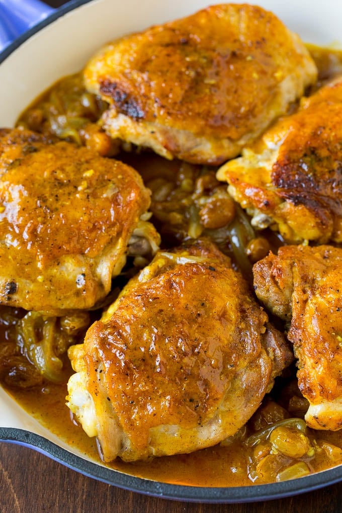 Chicken cooked with onions and raisins.