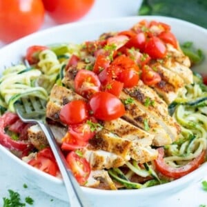 A picture of Cajun chicken zucchini noodles.