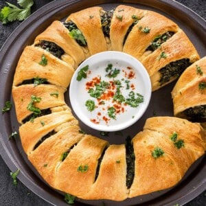 An image of a mushroom spinach ricotta crescent ring.