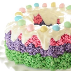 A picture of a Rice Krispie Easter Cake with frosting.