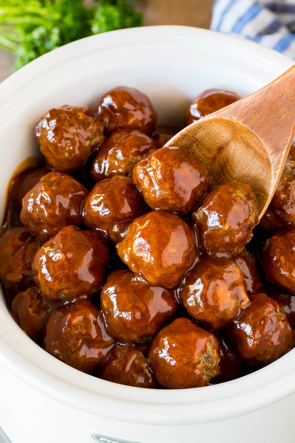 Crockpot BBQ Meatballs - Dinner at the Zoo
